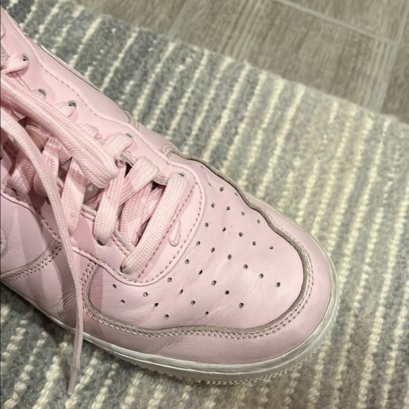 Nike Air Women's Pink Lace up Sneakers size 8 - Picture 6 of 11